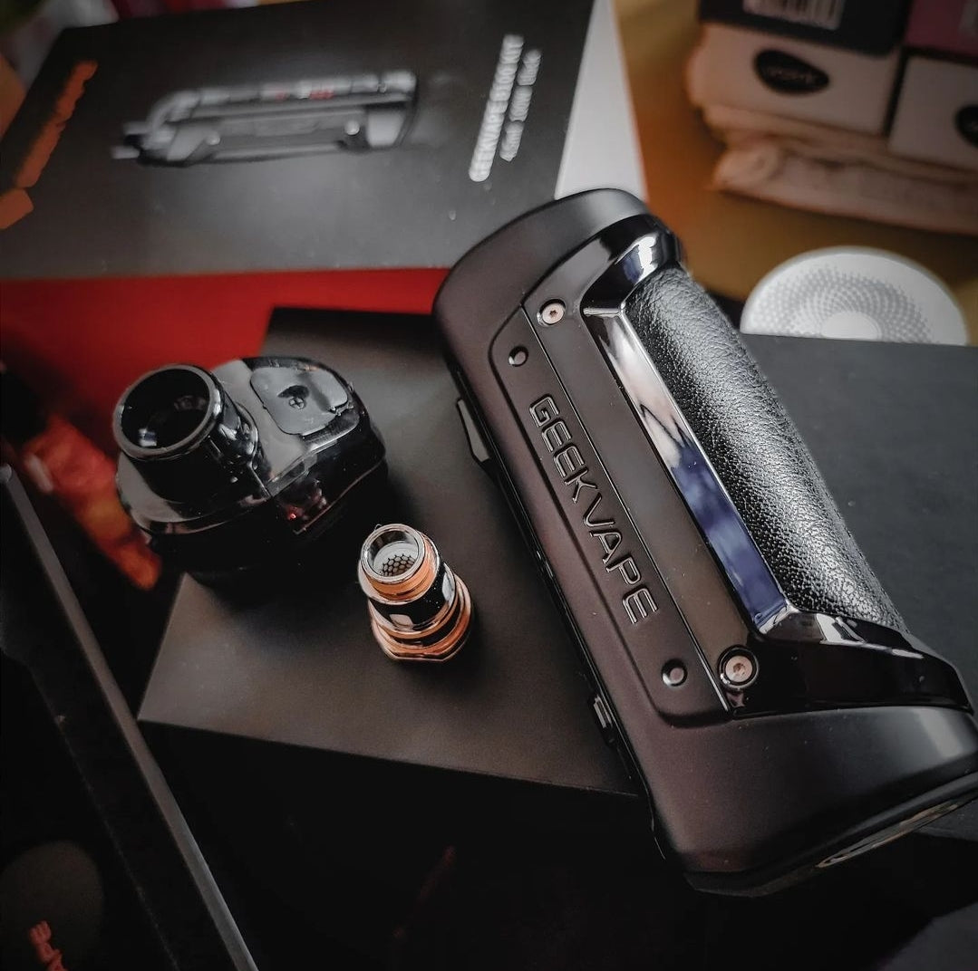 AEGIS BOST PRO 2 B100 - GEEKVAPE (BATERÍA 18650 DE REGALO) PROMOCIÓN